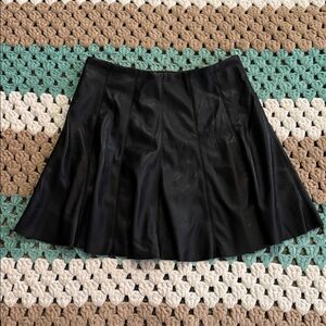 House of Harlow Black Faux Leather Pleather Soft Mini Skirt Womans sz XS New NWT